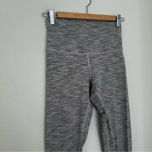 Lululemon Wunder Under Hi-Rise 7/8 Leggings Space Ice Grey Alpine White Size 6 - Picture 3 of 9